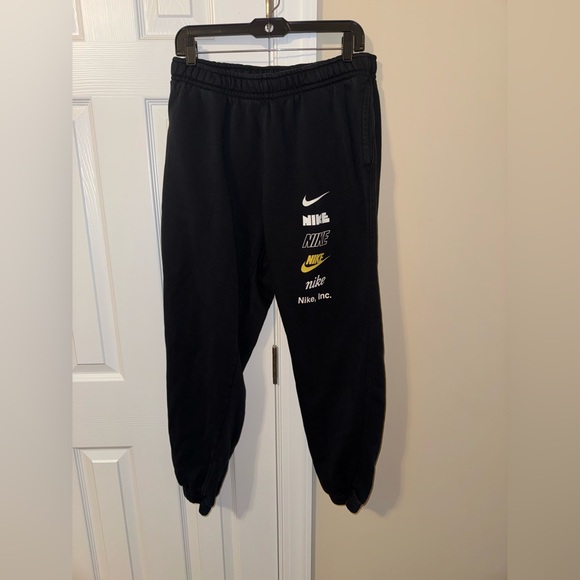 Nike Men's Black Joggers with Logo Accents - Picture 2 of 5